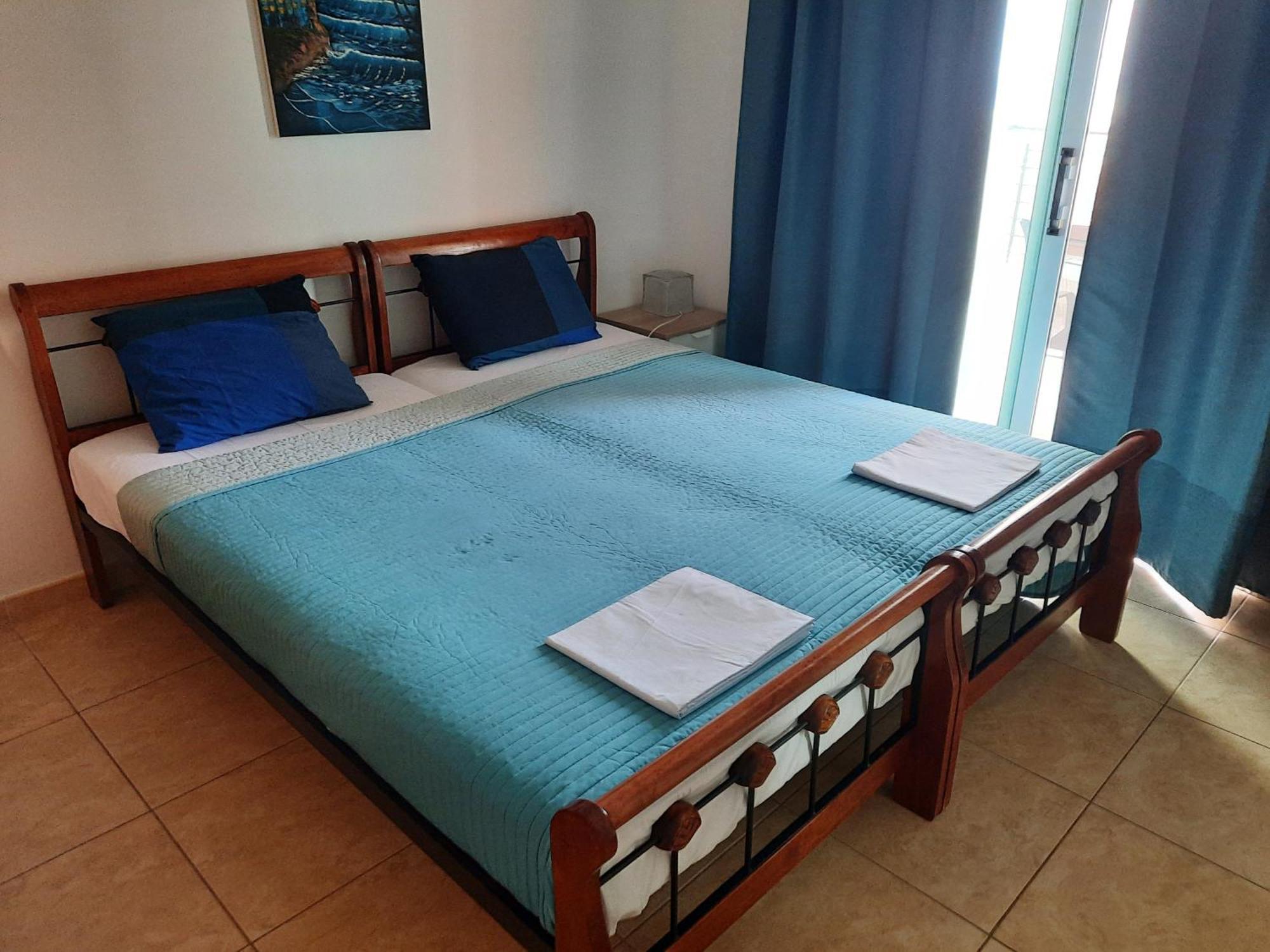 Holiday Apartment With Sea View Paralímni Eksteriør bilde
